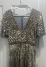 Mac Duggal 5538 Sz 6 Embellished V Neck Butterfly Sleeve Column Gown - Image 6