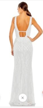 Mac Duggal 5669 - Size 10 White Plunging V-Neck Evening Dress - Image 3