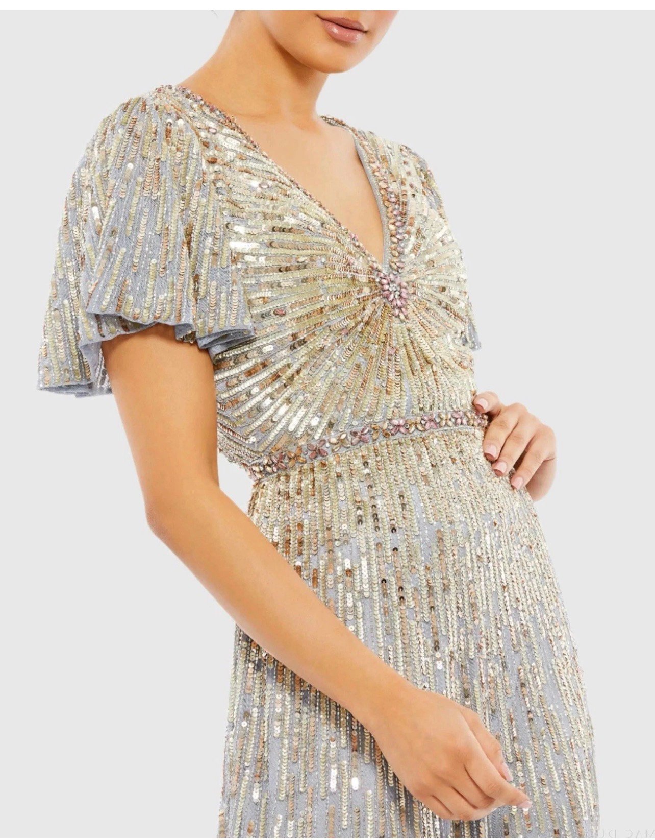 Screenshot Mac Duggal 5538 Sz 6 Embellished V Neck Butterfly Sleeve Column Gown - Image 1