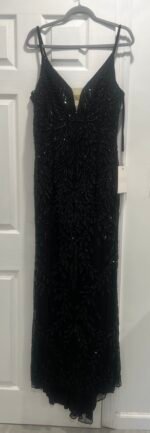 Mac Duggal 5107 Sz 12 Plunging V Neck Embellished Leaf Gown Black - Image 6